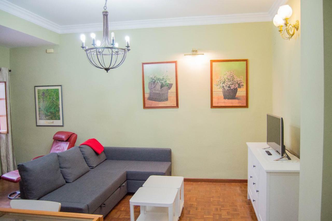 Full Equipped Apartment In Center Sevilla Bagian luar foto